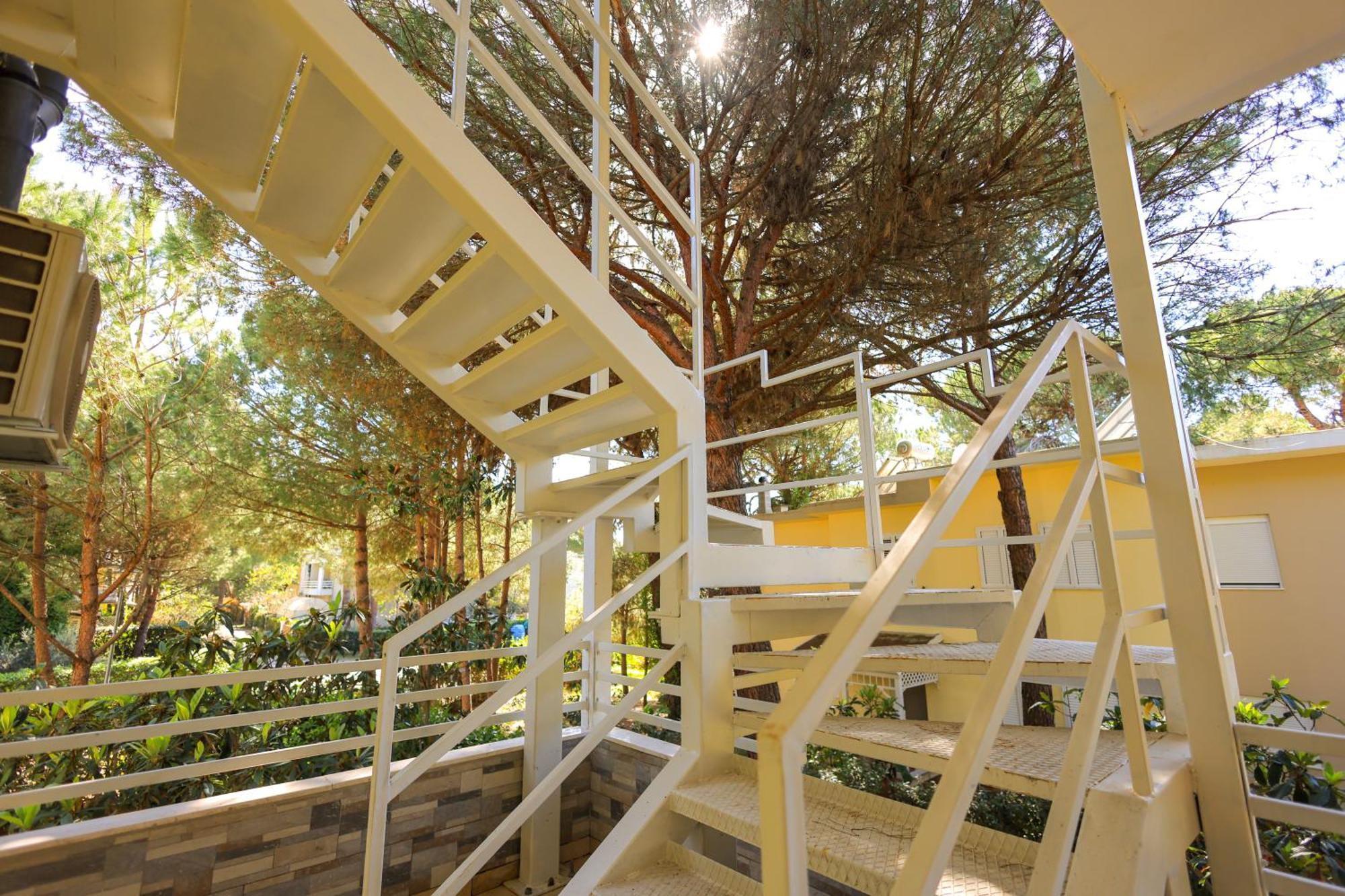 Grandstay Villa Perla Resort Durrës Exterior foto