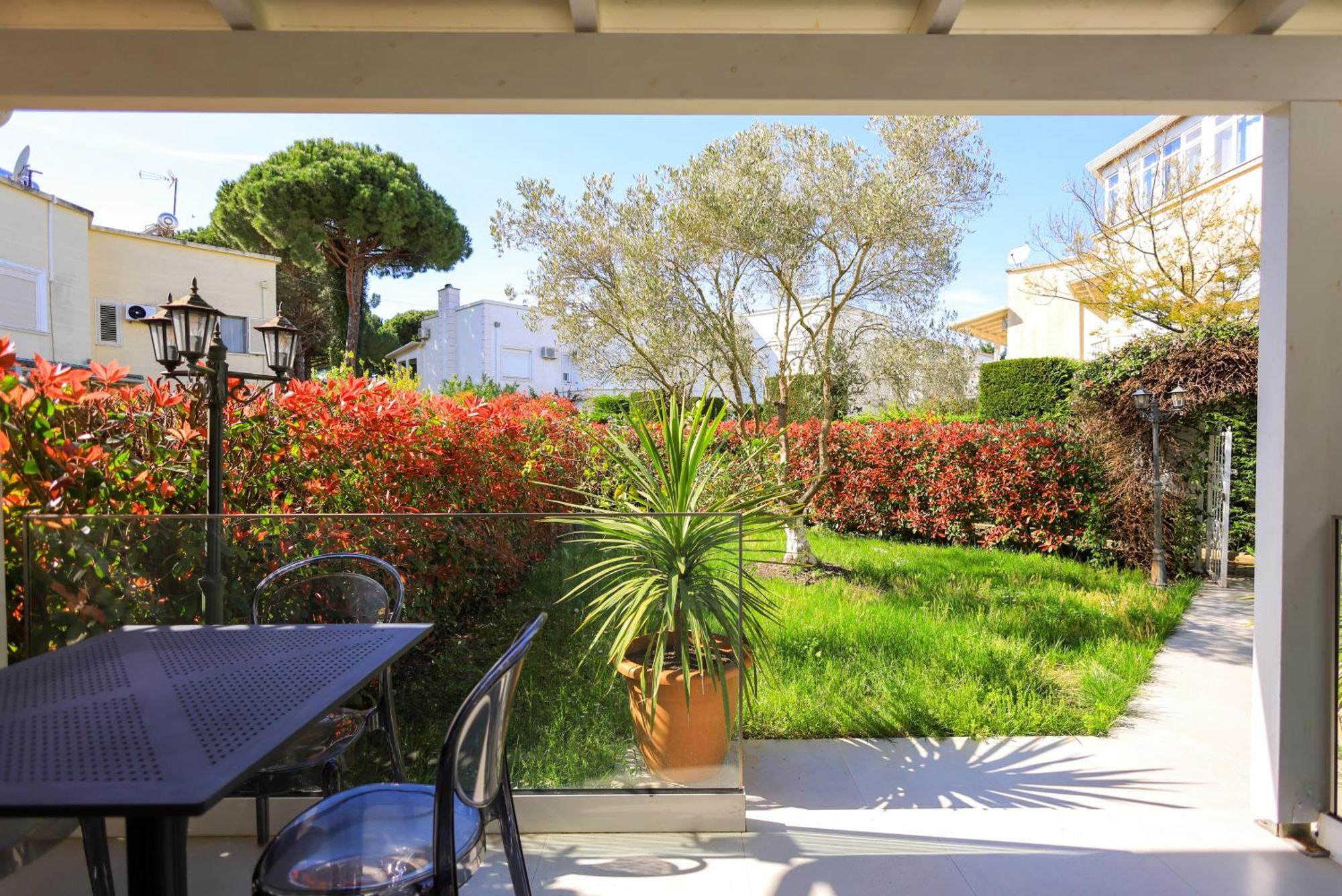Grandstay Villa Perla Resort Durrës Exterior foto